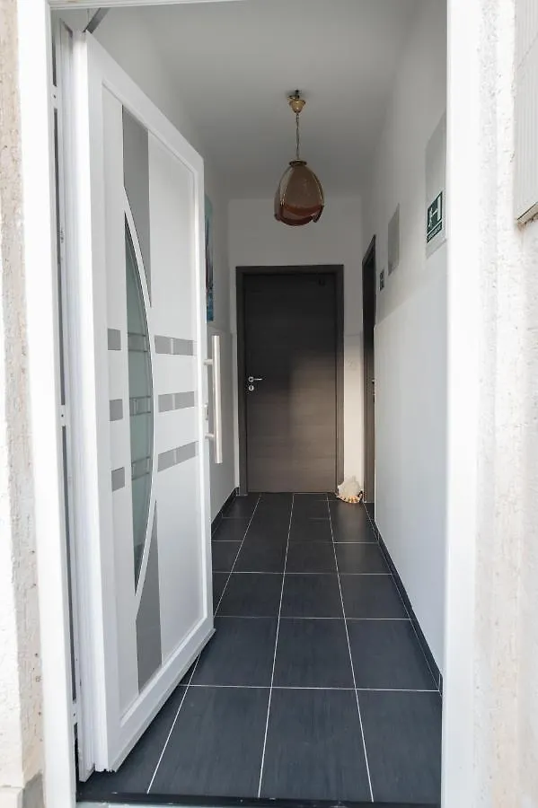 Apartmán Villa Fjaba - By The Sea - With The Big Terraces & Great Sea View Trogir