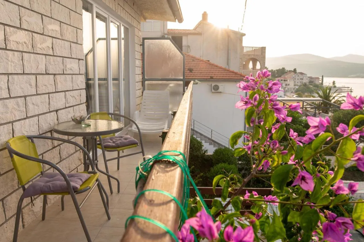 Villa Fjaba - By The Sea - With The Big Terraces & Great Sea View Trogir