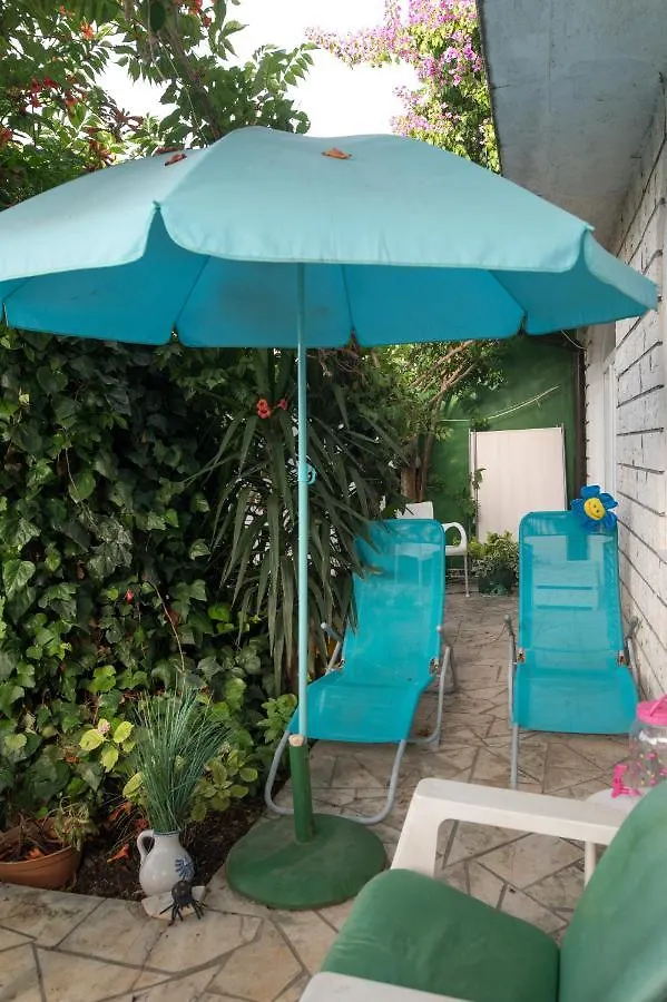 Villa Fjaba - By The Sea - With The Big Terraces & Great Sea View Trogir 0*,