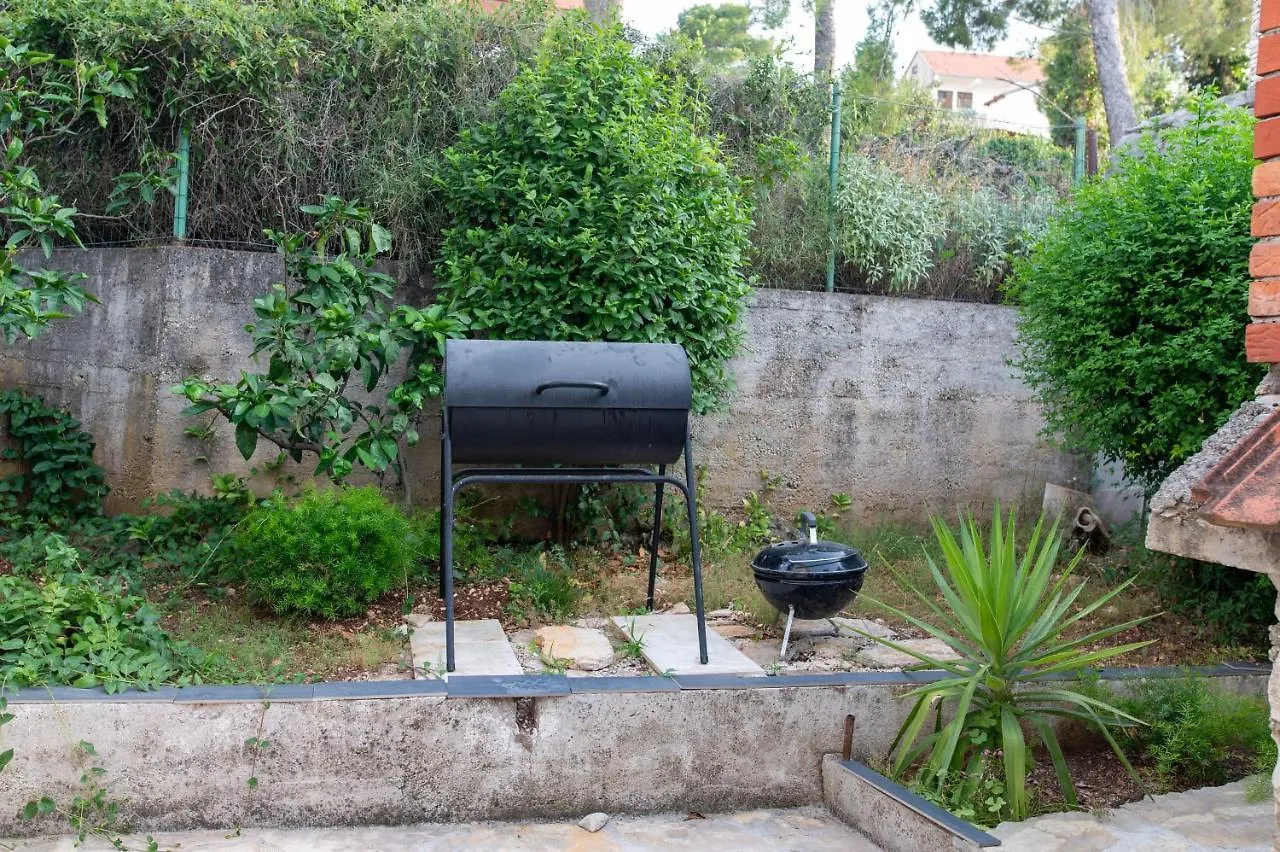 Apartament Villa Fjaba - By The Sea - With The Big Terraces & Great Sea View Trogir