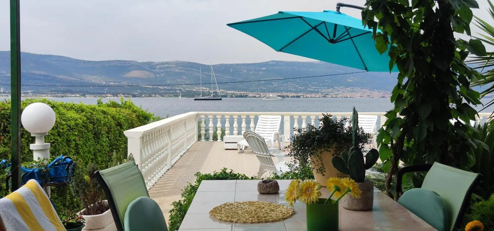 Villa Fjaba - By The Sea - With The Big Terraces & Great Sea View Trogir 0*,