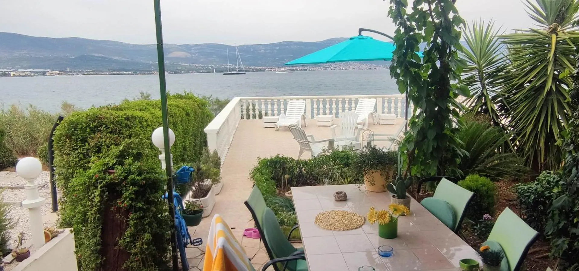Villa Fjaba - By The Sea - With The Big Terraces & Great Sea View Trogir